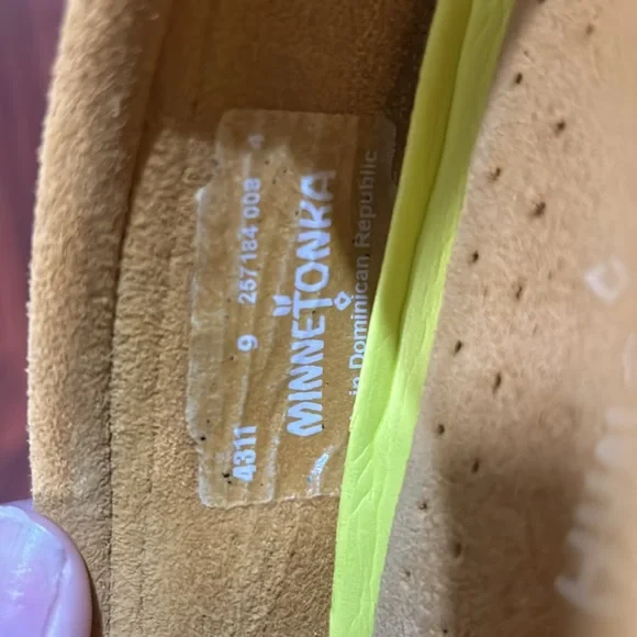 Minnetonka shoes - Picture 4 of 5